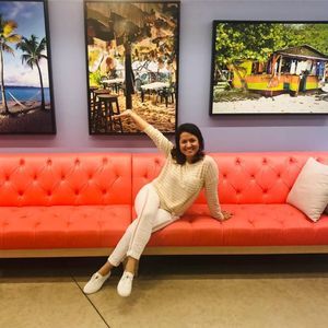 Meet your Posher, Elizabeth